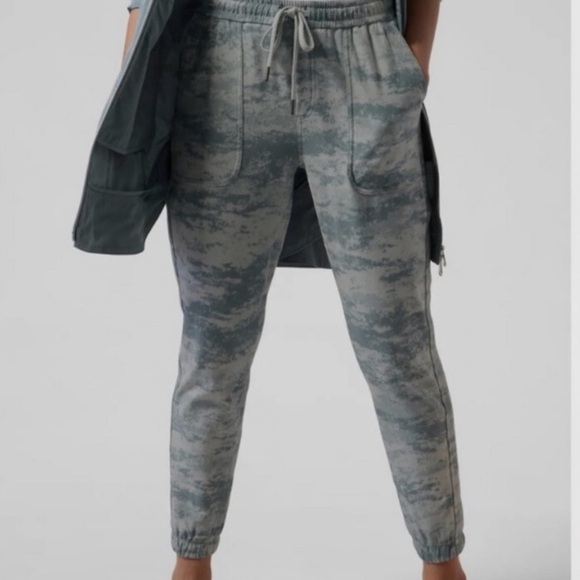 Athleta Farallon Jogger Pants green/grey "fog camo coast" sz. S - Picture 2 of 11